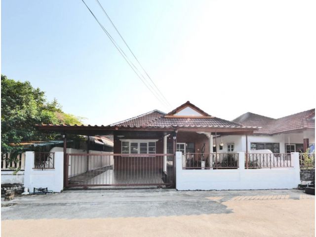 บ้านเดี่ยว โซนวัดโขดหิน ทำเลดี บ้านอยู่ต้นซอย ค้าขายได้ ผ่อน 8000 บาท