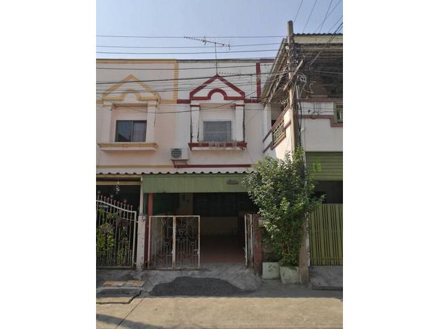 ขายทาวน์โฮม 2 ชั้น ใกล้เมืองทองธานี  17 ตรว.