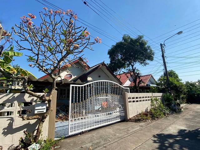 ขายบ้านเดี่ยว หมู่บ้านพรสว่างนิเวศน์ เนื้อที่ 64ตร.ว. เจ้าของขายเ