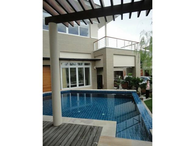 ขายบ้าน Pool Villa ติดทะเล บ้านทะเล-พัทยา 129 ตรว.