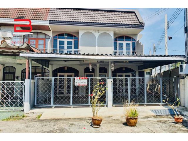 ทาวน์เฮาส์ หมู่บ้าน สินพัฒนาธานี เนื้อที่ 56 ตรว. ถนนวิภาวดีรังสิต เขตจตุจักร