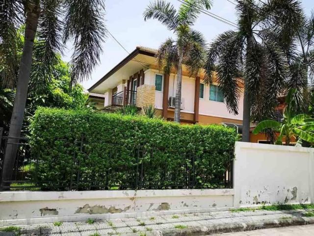 ให้เช่า บ้านเดี่ยว 2 ชั้น พร้อมเฟอร์นิเจอร์  หลังมุม  หมู่วราบดินทร์ ลำลูกกา คลอง5