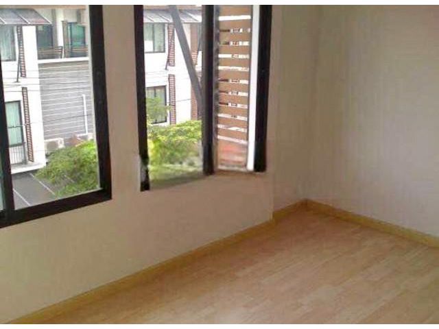 ให้เช่า ทาวน์โฮม 3 ชั้น อารียา โมวา เกษตร-นวมินทร์