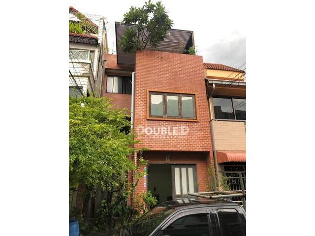 Maneeya ville 4 bedrooms BTS Udomsuk Sale 5.9 mb