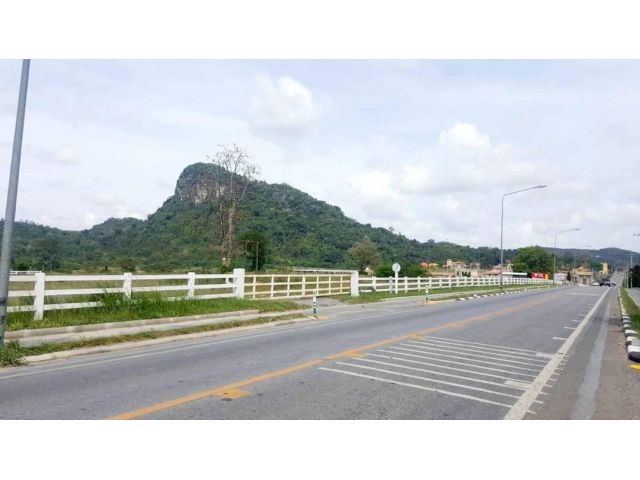 ขายที่ดิน เขาชีจรรย์​ พัทยา​ ที่ติดถนนสวยมาก