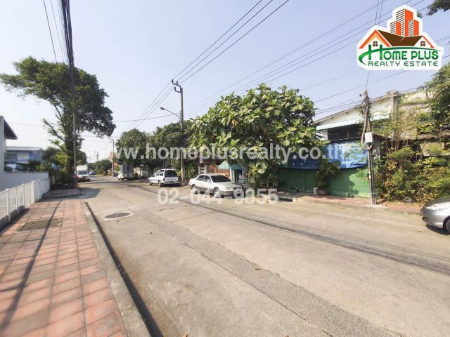 หมู่บ้านนักกีฬา ซอยนักกีฬาแหลมทอง48 (ใกล้โรงเรียนศรีพฤฒา)
