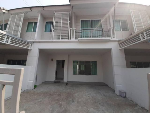 ทาวน์เฮาส์ให้เช่า3นอน2น้ำ ใกล้บิกชีดอนจั่น ใ