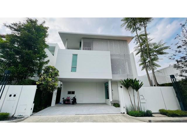 ขายบ้าน VIVE เอกมัย รามอินทรา  72 ตร.วา 4 นอน 5 น