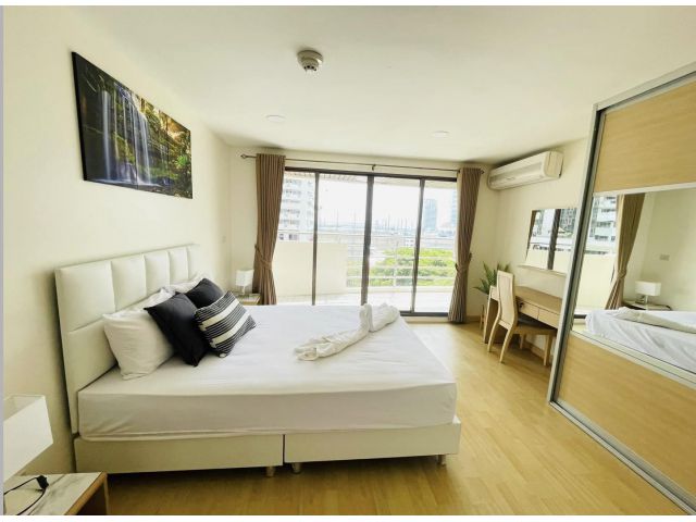 ขาย- Floraville Condo / 2 ห้องนอน /105 ตรม./ชั้น 6 /ขาย 4.83 ล้าน