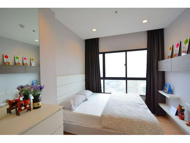 ให้เช่า คอนโด Urbano Absolute Sathon-Taksin ชั้นสูง ช