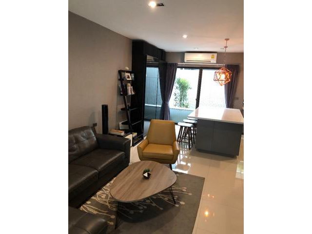 ให้เช่าทาวน์โฮม 3ชั้น เดอะ แลนด์มาร์ค เอกมัย-รามอินทรา