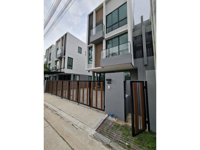 ให้เช่าโฮมออฟฟิศ 3ชั้น นิวคอนเน็กซ์ เฮาส์ ดอนเมือง