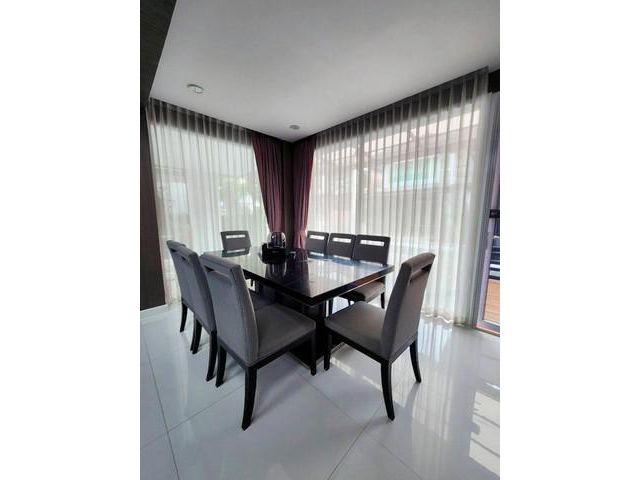 POR2286 ขาย บ้านเดี่ยว 3 ชั้น The Gallery House Pattern