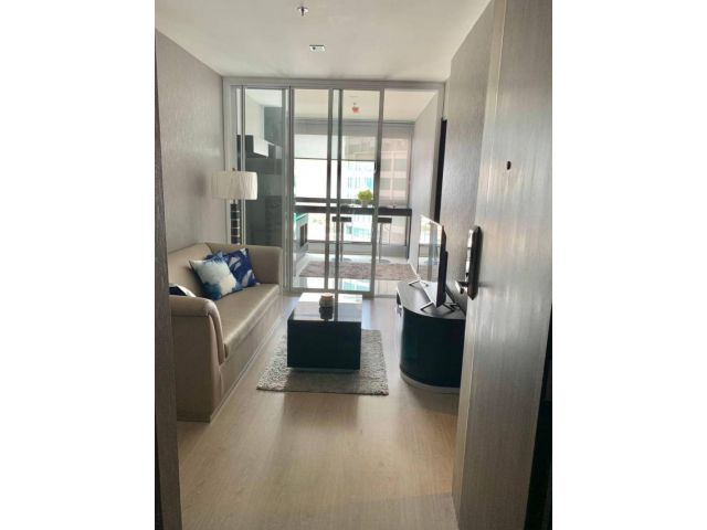 For Rent Rhythm Condominium Sukhumvit 44/1 In front of Bts Prakanong