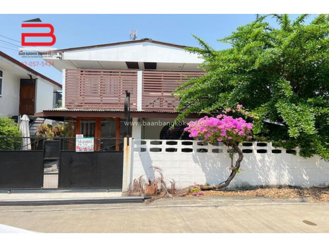 ให้เช่า บ้านเดี่ยว ซอยลาดพร้าว 87 แยก 24 เนื้อที่ 53 ตรว.ถนนลาดพร้าว เขตบางกะปิ