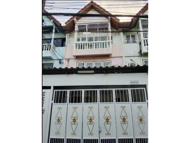 ให้เช่าทาวน์โฮม 3 ชั้น ถนนสุขุมวิท 66 ทับ 1 ใกล้ BTS อุดมสุข
