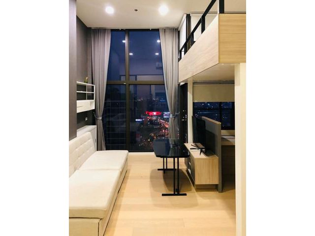 ลดพิเศษ !!! ให้เช่าคอนโด ชีวาทัย เรสซิเดนซ์ อโศก ห้อง Duplex