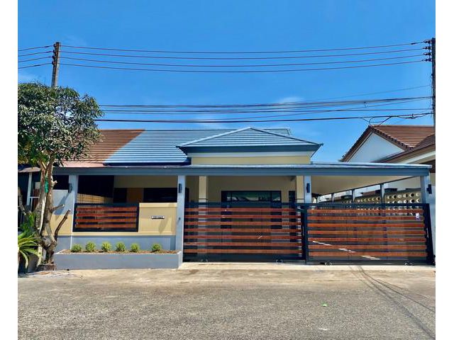 บ้านแฝดศรีสุชาติ5 3 ห้องนอน 2 ห้องน้ำ พื้นที่ 50 ตรว.