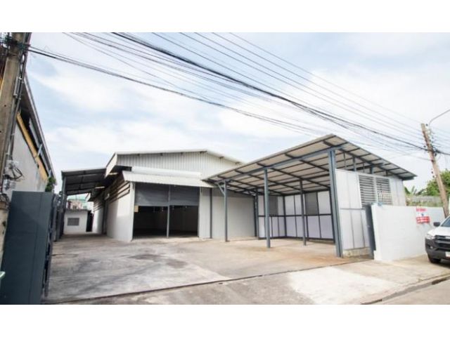 ให้เช่าโกดังซอยลาดพร้าว80 ขนาด 300 ตรม วังทองหลาง บางกะปิ