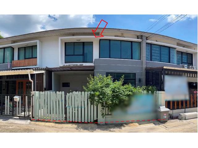 ขายทาวน์เฮ้าส์   หมู่บ้านเดอะ วิลล่า บางบัวทอง นนทบุรี