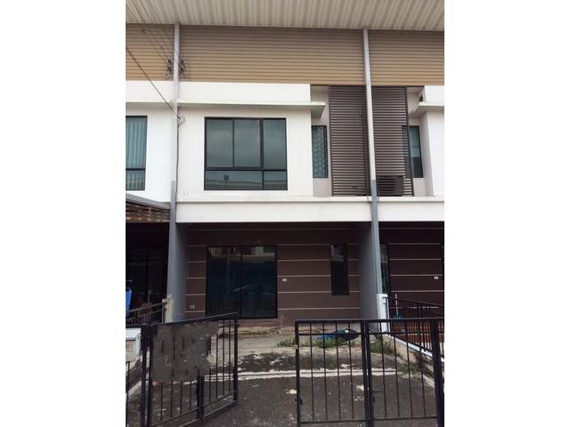 ขายทาวน์เฮ้าส์   หมู่บ้านโมดิ วิลล่า ปิ่นเกล้า-วงแหวน นนทบุรี