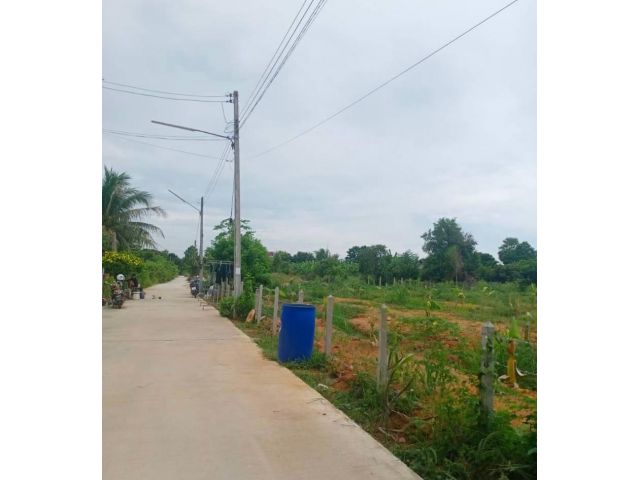 ขาย ที่ดินเปล่า 1 ไร่ 3 งาน 7 ตร.ว. เหมาะสำหรับสร้างที่อยู่อาศัย