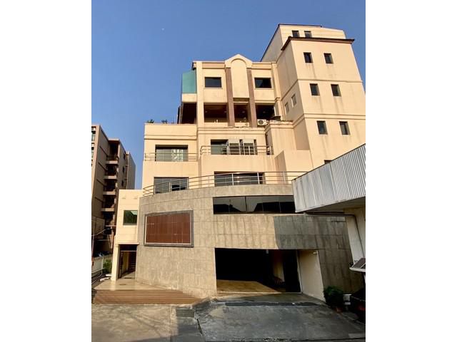 ให้เช่าพื้นที่สำนักงาน ขนาด 285ตารางเมตร ถนนสุขุมวิท62 บางจาก