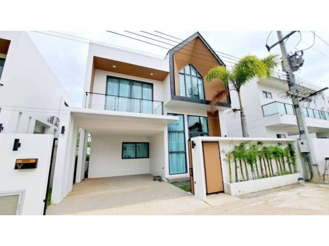 #ขายบ้านพูลวิลล่าสร้างใหม่ ในเมืองเชียงใหม่ ใกล้เซนเฟส ราคา 8.5 ล้าน