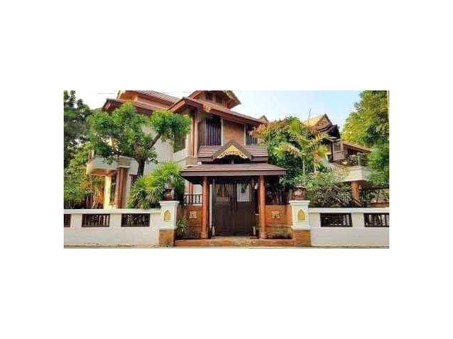 #ขายบ้านเมืองเชียงใหม่ สไตล์ไทยล้านนา สร้างด้วยไม้สักทอง เนื้อที่ 300 ตร.ว. พื้นที่ใช้สอย 700 ตร.ม. ราคา 28.9 ล้าน