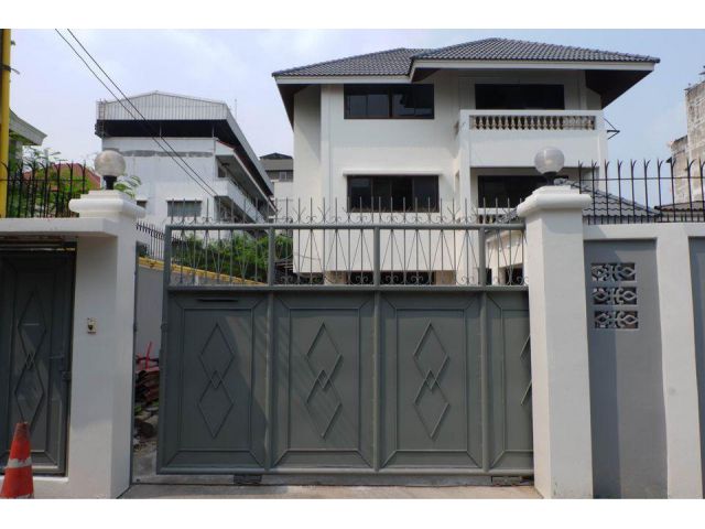 ให้เช่าบ้านเดี่ยว 3 ชั้น บางนาตราด ซอย 19