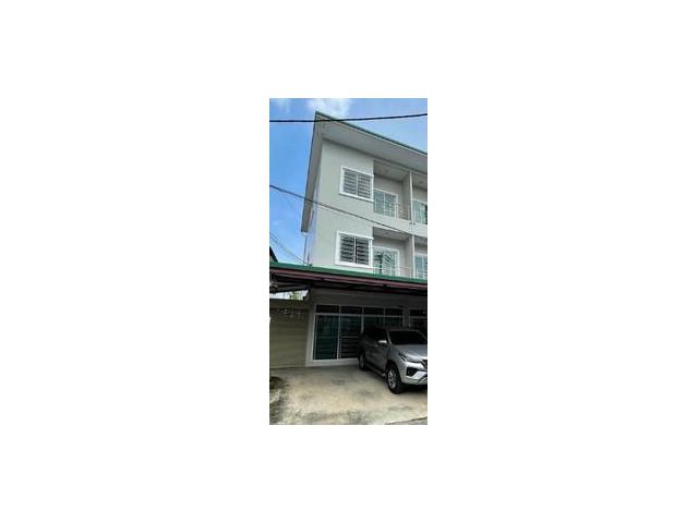 ให้เช่าทาวน์โฮม โฮมออฟฟิศ 3 ชั้น 28 ตร.วา บ้านเปล่าซอยพหลโยธิน 23 เดินทางสะดวก ใกล้ BTS พหลโยธิน (ADT768)
