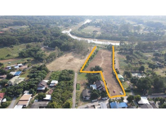 #ขายที่ดินติดแม่น้ำปิง อำเภอเมืองเชียงใหม่ เนื้อที่ 4-2-02 ไร่ ยกแปลง 40 ล้าน(โอนคนละครึ่ง)