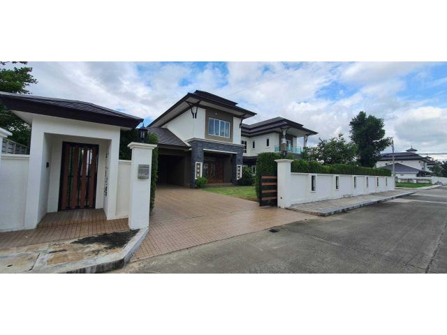 ขายบ้านเดี่ยวในโครงการGrandTropicanaแสนสราญ  หางดง เชียงใหม่