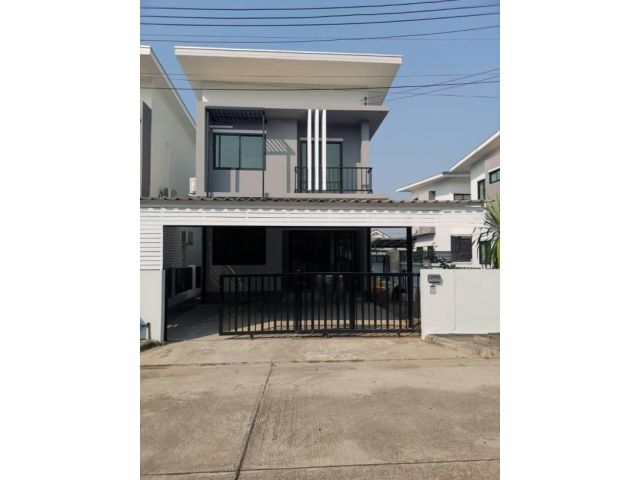 บ้านสไตล์โมเดิร์น ปาล์มการ์เด้นหางดง