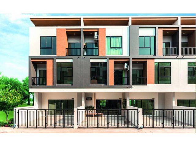 For Sale ขายโฮมอ็อฟฟิศใหม่ ทรีโอ ร่มเกล้า Trio Romklao โฮมออฟฟิศ 3 ชั้นครึ่ง แบบ TRIPLUS
