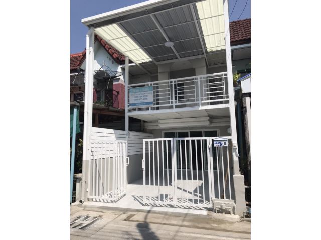 ขาย ทาวน์เฮ้าส์ 2 ชั้น ซอยเทศบาลบางม่วง16 บางใหญ่ นนทบุรี