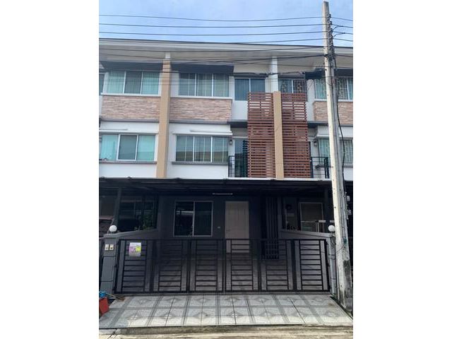 ให้เช่าทาวน์โฮม3 ชั้น หมู่บ้าน town plus เกษตร-นวมินทร์
