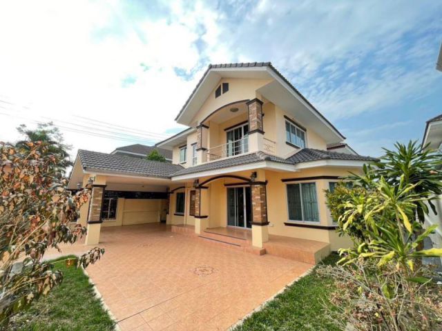 ขายบ้านสวยในโครงการใกล้แยกหลุยส์