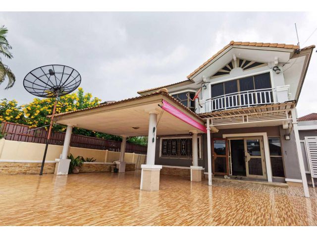 บ้านเดี่ยว 2 ชั้น บ้าน ศุภาลัย สวนกุหลาบ รังสิต คลอง 4 ขนาด 82 ตร.วา ให้เช่า