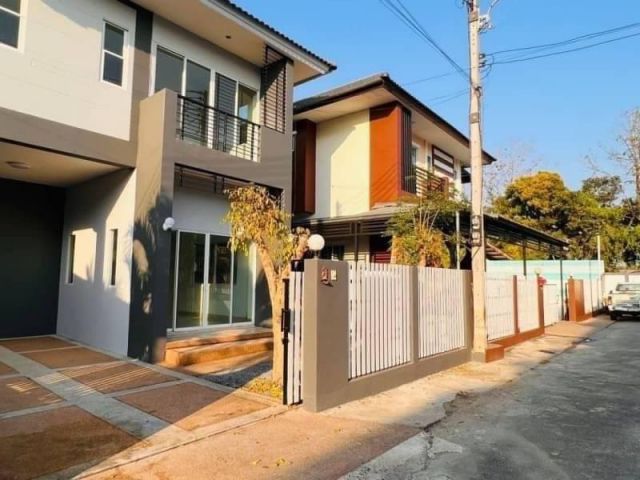 #ขายบ้านสันทราย หมู่บ้านฮาร์โมนี่ ราคา 2,590,000 บาท ฟรีโอน (ประเมิน 3ล้าน) เนื้อที่ 35 ตรว