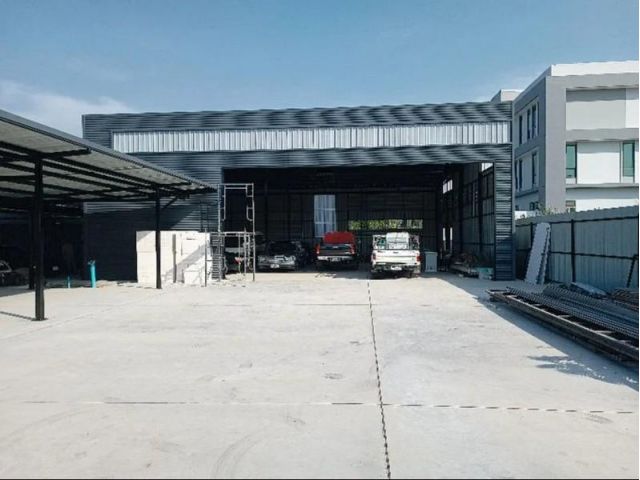 Warehouse คลังสินค้าให้เช่า ขนาดหน้ากว้าง 15x15 พร้อมที่จอดรถ