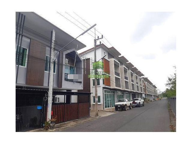 ขายด่วน ทาวน์โฮม 2 ชั้น หมู่บ้านอภิไพบูลย์ทรัพย์ @สนามบินหาดใหญ่ เนื้อที่ 23.30 ตร.ว แปลงริม ทำเลทอง ใกล้สนามบินหาดใหญ่ พร้อมอยู่