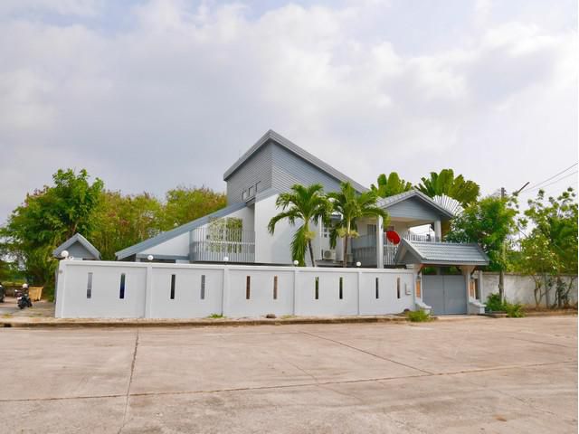 ให้เช่า pool villa 2 ชั้น หมู่บ้านจอมเทียนบีช พาราไดซ์