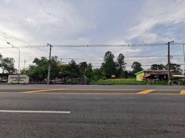 ขายที่ดินถมเเล้วติดทางหลวงแผ่น 4เลน3452 เจ้าของขายเองใกล้โรบินสันปราจีนบุรีถมแล้ว1แปลงขนาด295ตรว.ติดถนนปราจีน-ประจัตคราม