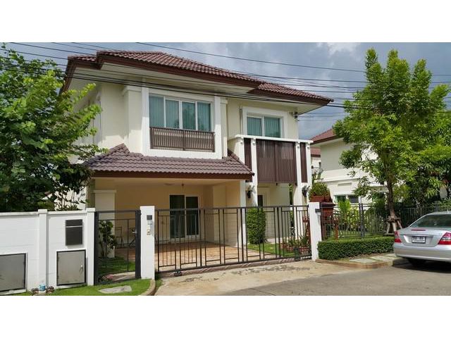 The Centro สุขาภิบาล 5  ขนาด 3 ห้องนอน 3 ห้องน้ำ แอร์ครบทุกห้องนอ