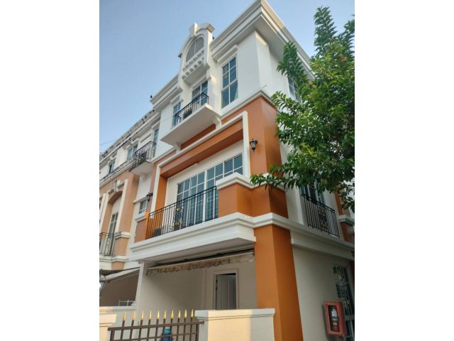 For Rent Townhome ให้เช่าทาวโฮม3ชั้นหลังมุมย่านนวลจันทร์ รามอินทรา หมู่บ้านพลัสซิตี้พาร์ค เอกมัย-รามอินทรา ใกล้เลียบด่วน