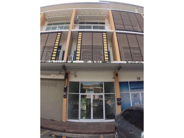 #ให้เช่าอาคารพาณิชย์โซนหางดง ในโครงการ ค่าเช่า 20,000 บาท/เดือน (ค่าส่วนกลาง 1,605 บาท/เดือน)