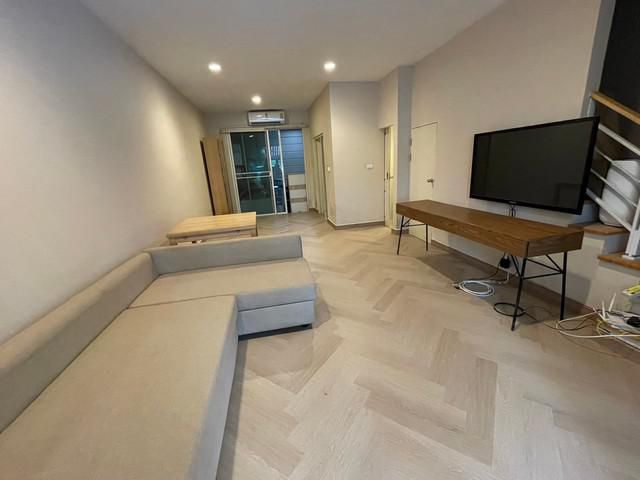 POR2358 ขาย ทาวน์โฮม บ้านกลางเมือง รัชดา 36