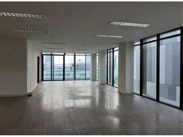 For Rent Office ให้เช่าพื้นที่สำนักงาน 137 ตร.ม ย่านพระราม3 เจริญราษฎร์ เขตบางคอแหลม โครงการมหาทุนพระราม 3 โครงการใหม่ริ