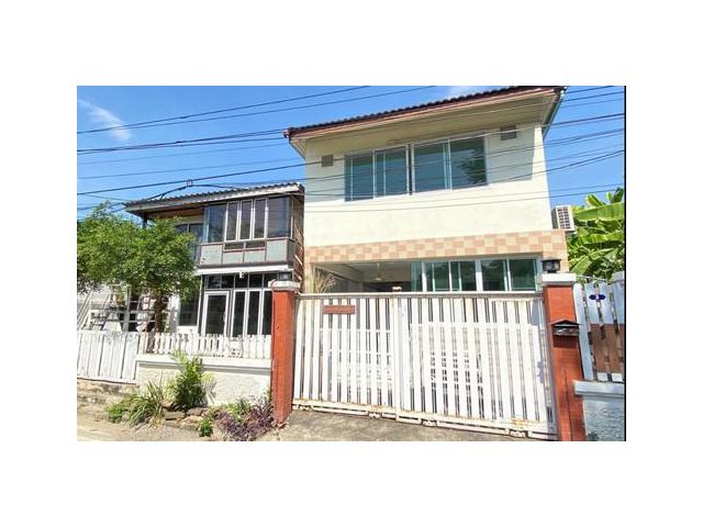 ให้เช่าบ้าน 3 หลังพื้นที่เดียวกัน 105 ตร.วา เหมาะทำ HomeOffice ถนนงามวงศ์วาน ตรงข้าม The Mall งามวงศ์วาน (ADT832)